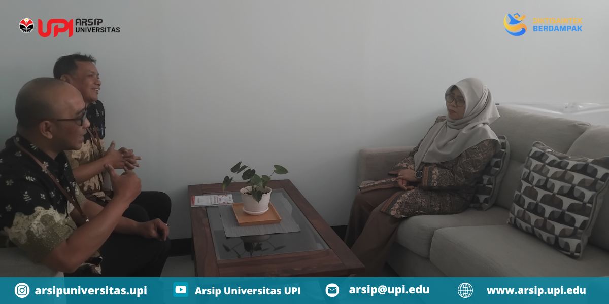 TAHAP PRA-WAWANCARA DALAM PROGRAM WAWANCARA SEJARAH LISAN PIMPINAN/TOKOH UNIVERSITAS PENDIDIKAN INDONESIA DENGAN Dr. PIPIT PITRIANI, M.Kes., Ph.D .SALAH SEORANG PUTRI DARI (Alm). PROF. DR. ISHAK ABDULHAK, M.PD.