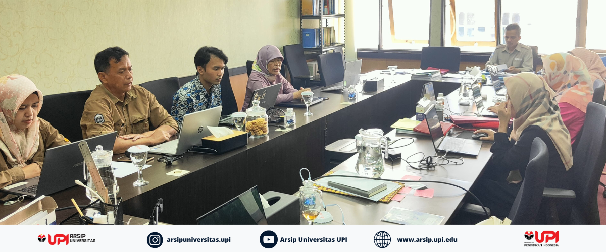 Direktorat Perencanaan dan Organisasi Terima Pengawasan Kearsipan Internal dari Tim Arsip Universitas