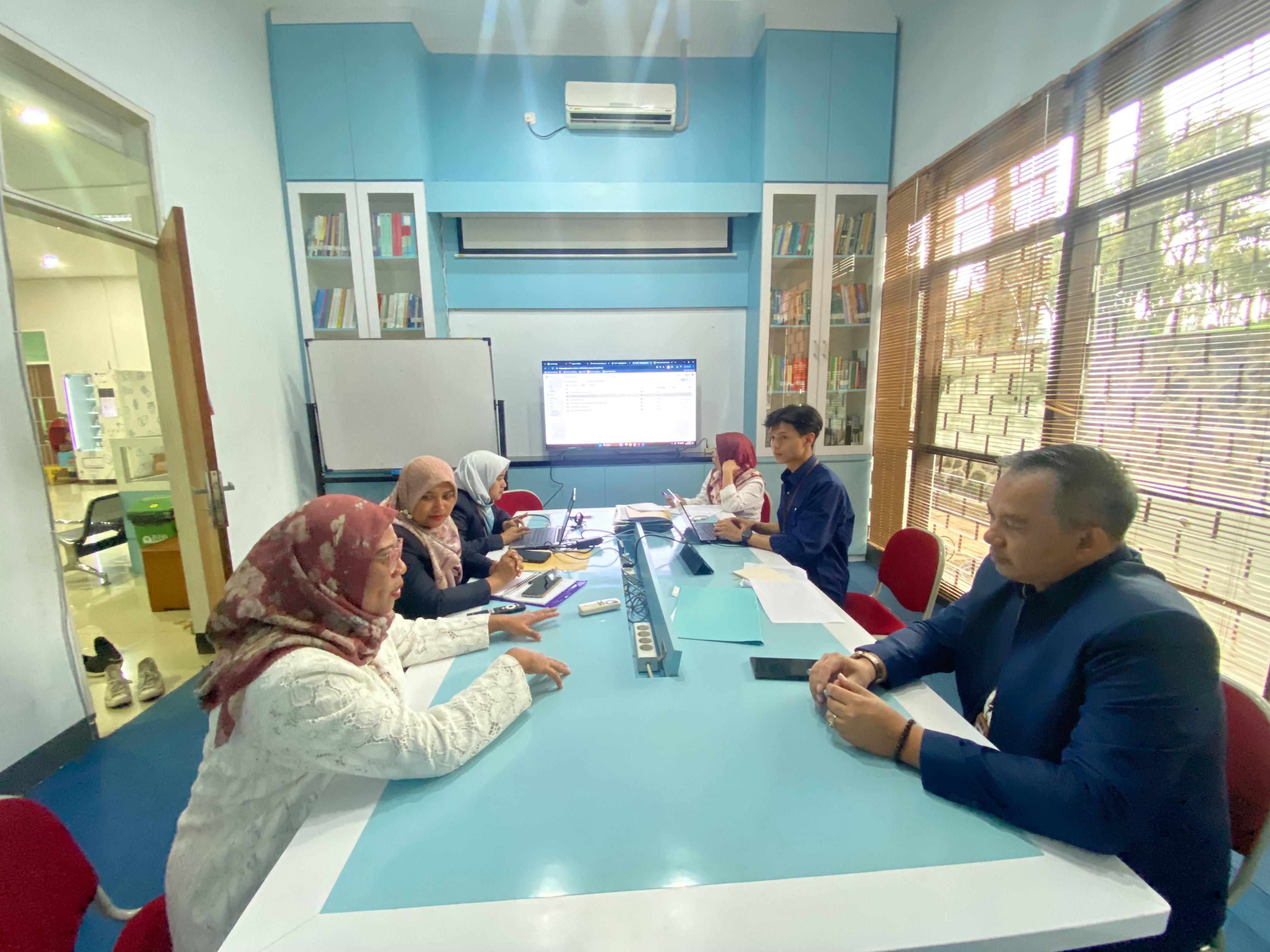 Verifikasi Lapangan Pengawasan Kearsipan Internal  di Balai Bahasa Universitas Pendidikan Indonesia Tahun 2025